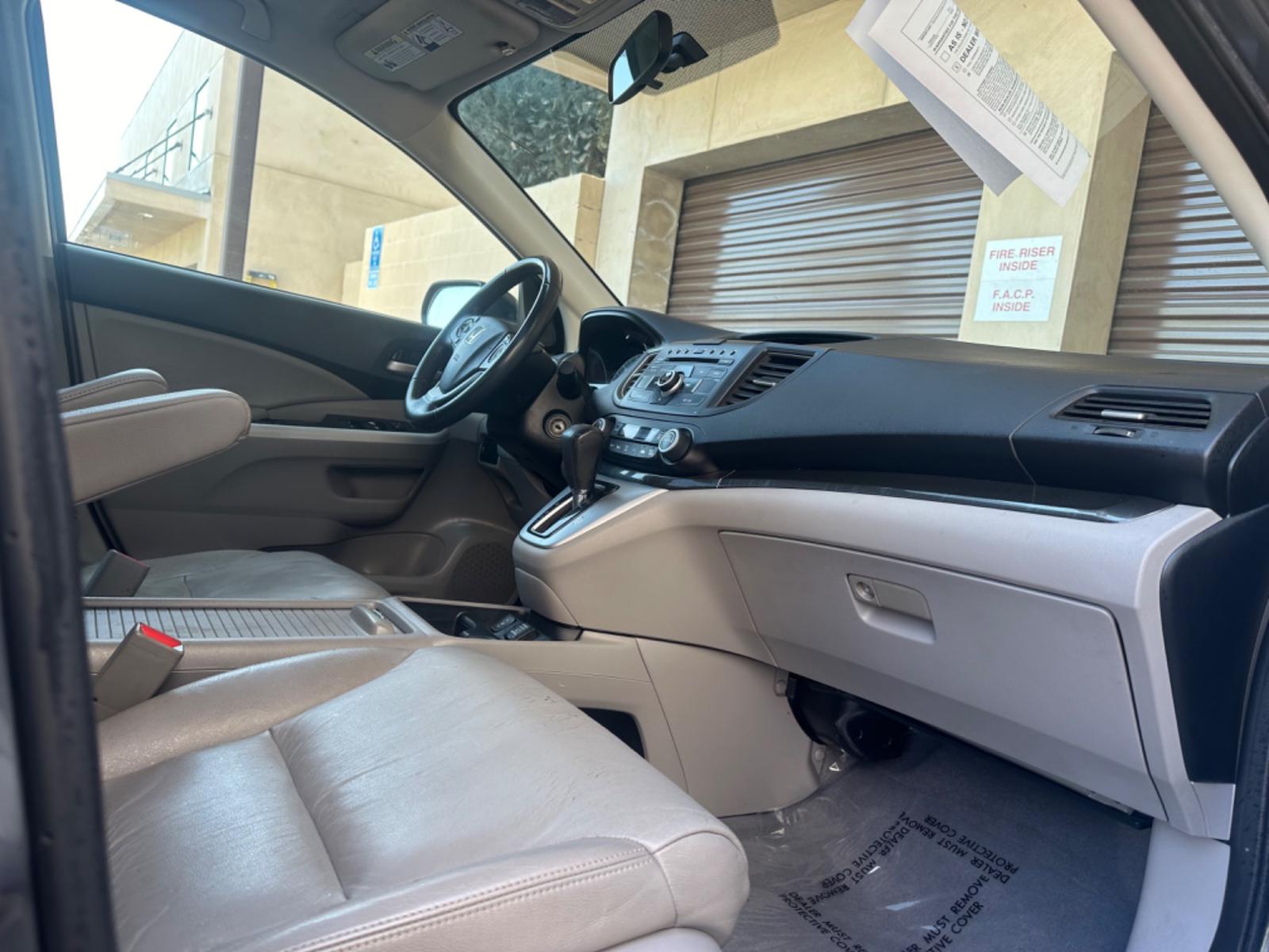 2012 BLUE /GRAY Honda CR-V leather (JHLRM3H70CC) with an 4 CYLINDER engine, Automatic transmission, located at 30 S. Berkeley Avenue, Pasadena, CA, 91107, (626) 248-7567, 34.145447, -118.109398 - Photo #23
